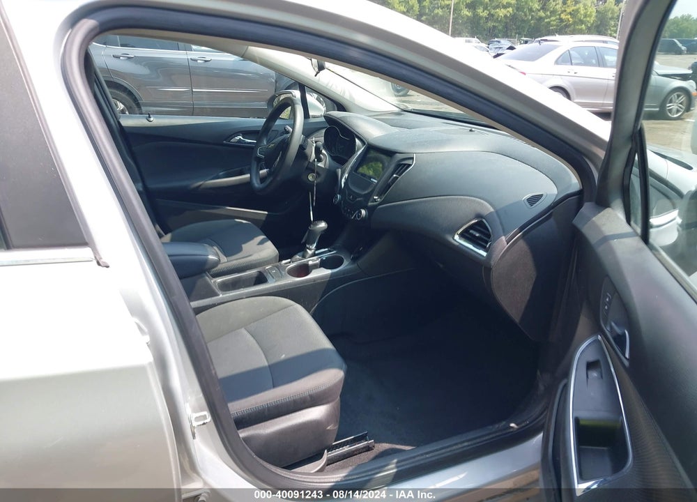 2018 CHEVROLET CRUZE LT AUTO VIN: 1G1BE5SM8J7211116