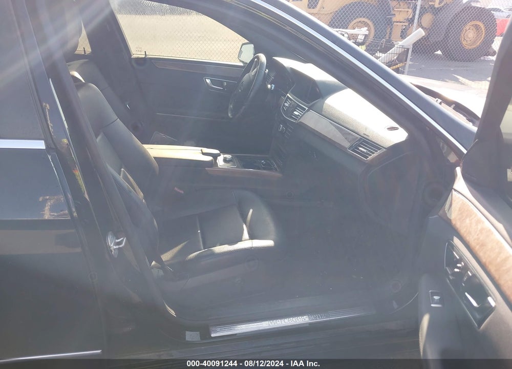 2012 MERCEDES-BENZ E 350 VIN: WDDHF5KB8CA561581