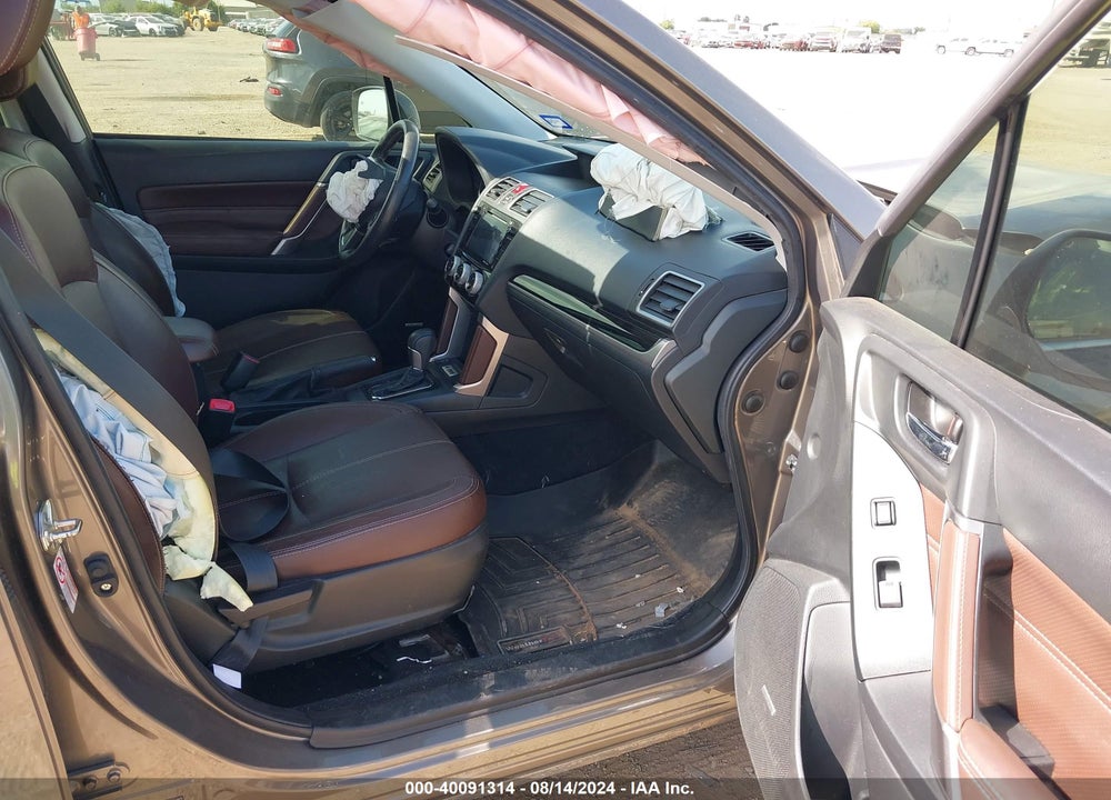 2018 SUBARU FORESTER 2.5I TOURING VIN: JF2SJAWC8JH449718