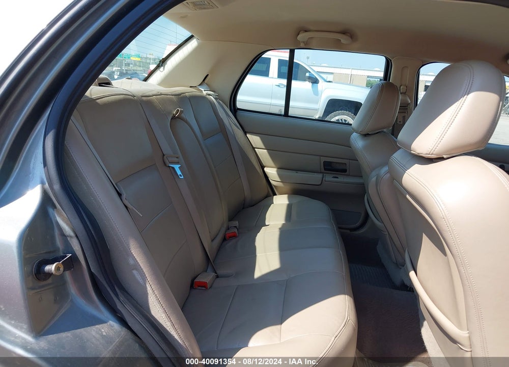 2004 FORD CROWN VICTORIA LX VIN: 2FAFP74W94X177947