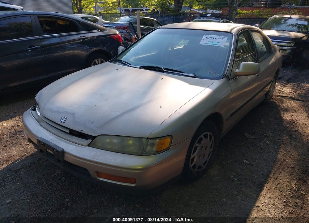 1994 HONDA ACCORD LX/EX VIN: 1HGCD5636RA180805