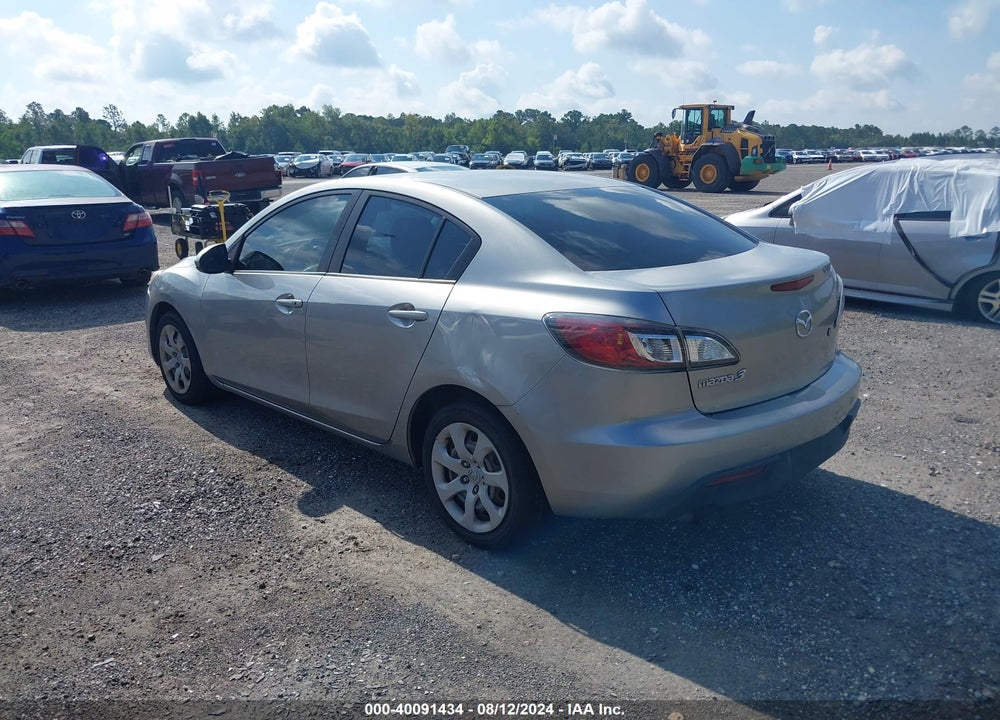 2011 MAZDA 3 I SPORT VIN: JM1BL1UF5B1441852
