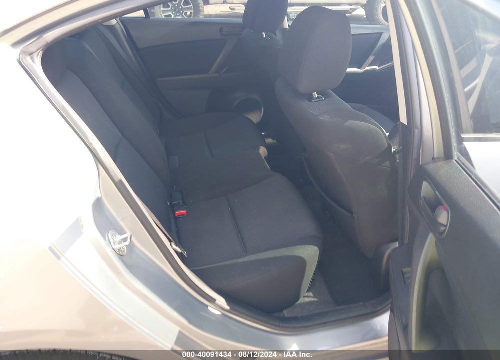 2011 MAZDA 3 I SPORT VIN: JM1BL1UF5B1441852