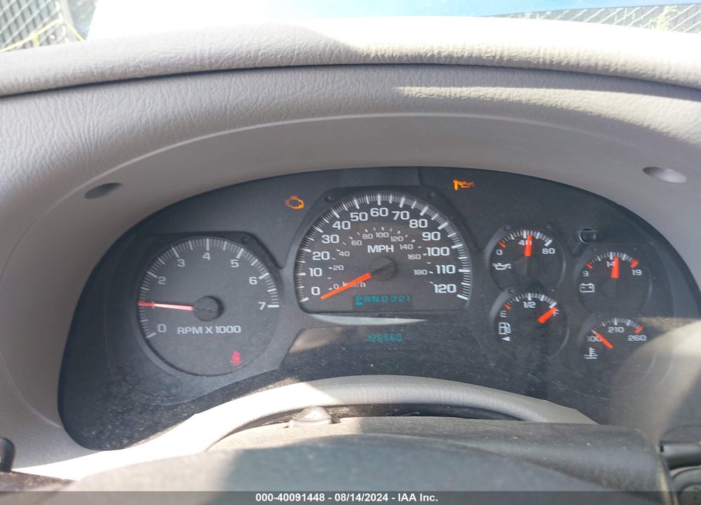 2005 CHEVROLET TRAILBLAZER LS VIN: 1GNDT13S452253532