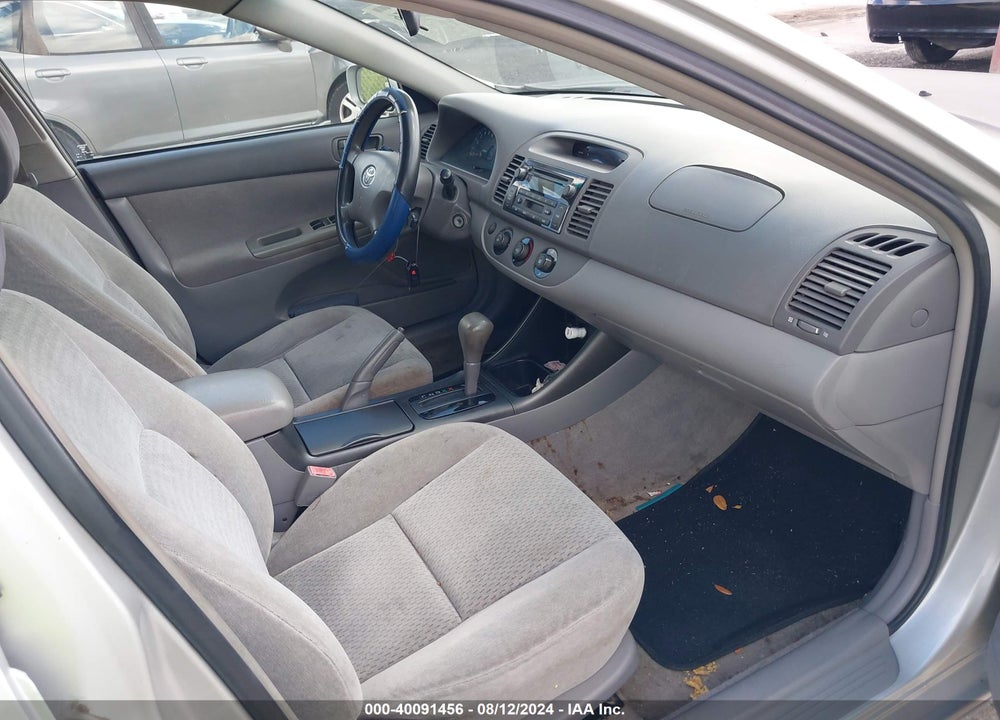 2002 TOYOTA CAMRY LE VIN: 4T1BE32K82U008400