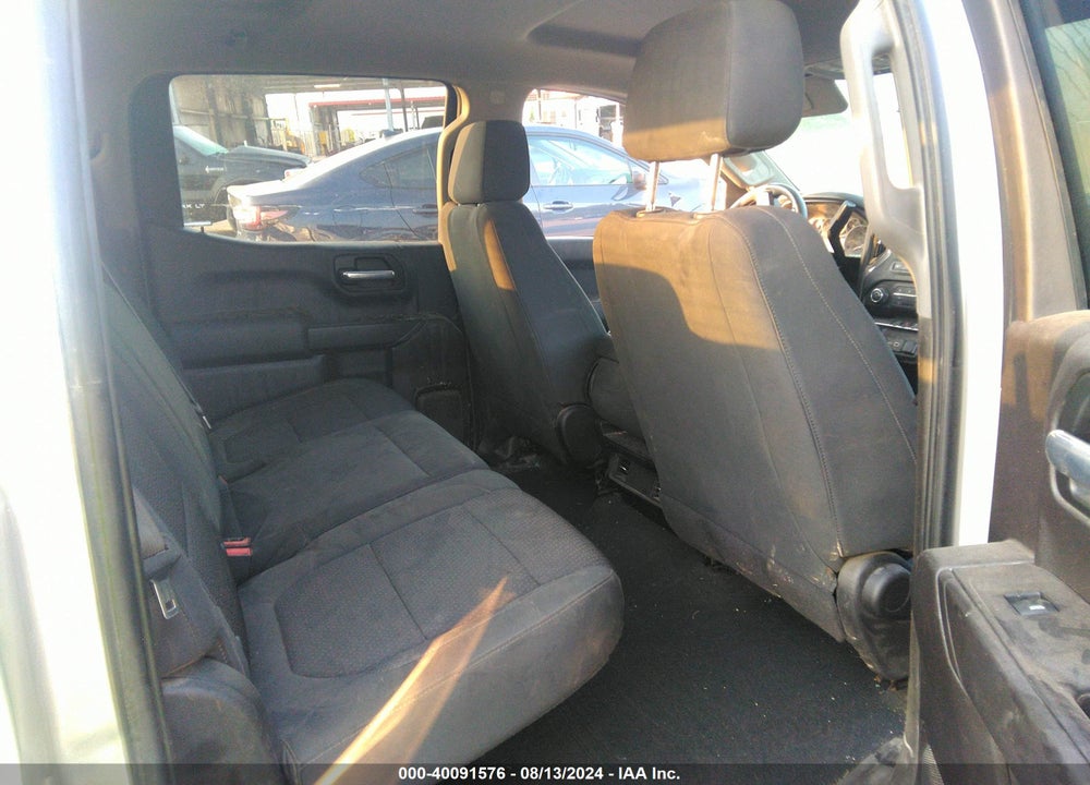 2021 CHEVROLET SILVERADO 1500 4WD SHORT BED CUSTOM VIN: 3GCPYBEH1MG176414