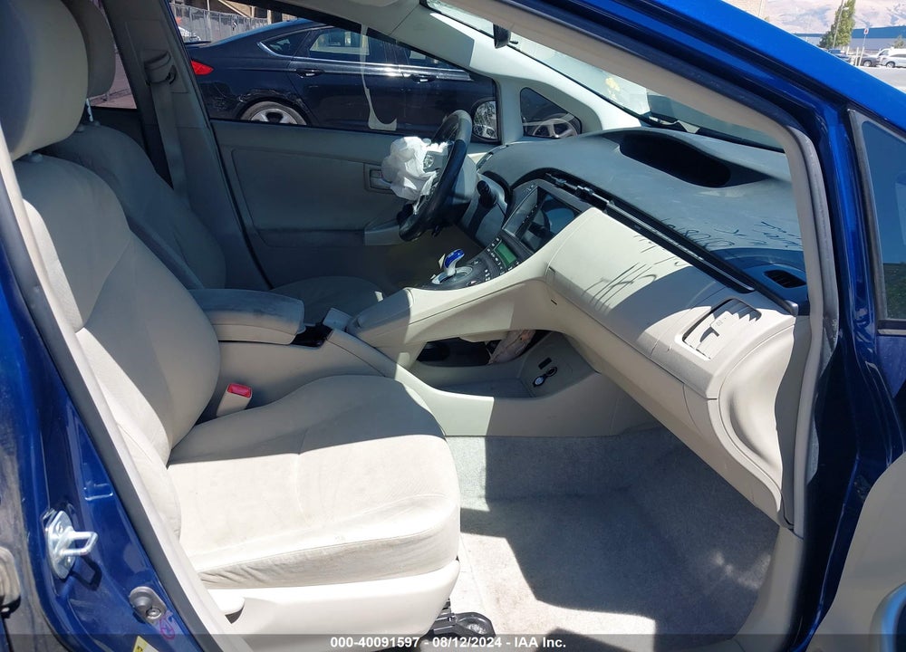 2011 TOYOTA PRIUS TWO VIN: JTDKN3DU0B0248955