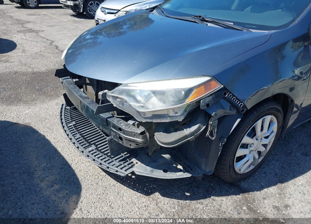 2015 TOYOTA COROLLA LE VIN: 5YFBURHE2FP281802