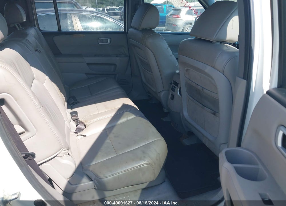 2011 HONDA PILOT VIN: 5FNYF4H55BB037848