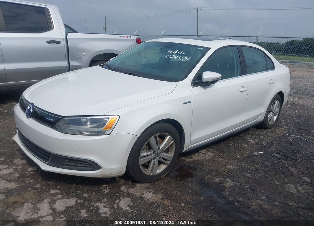2013 VOLKSWAGEN JETTA HYBRID SEL VIN: 3VW637AJ6DM282596