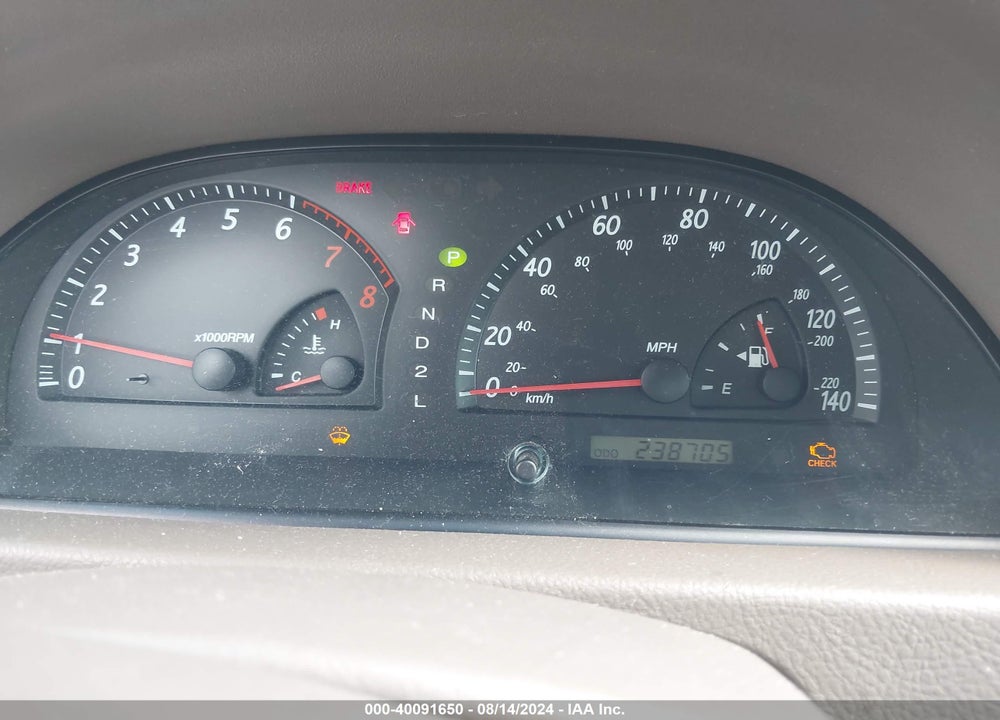 2002 TOYOTA CAMRY LE VIN: JTDBE32K520031841