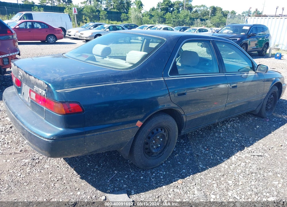 1997 TOYOTA CAMRY LE VIN: 4T1BG22K2VU074594
