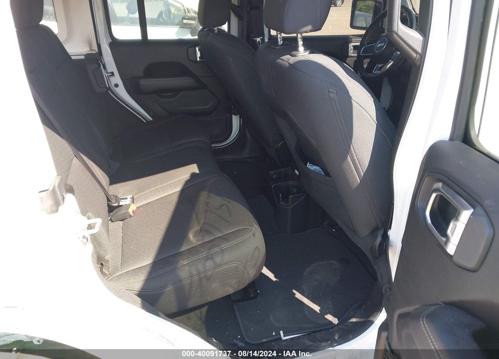 2019 JEEP WRANGLER UNLIMITED SAHARA VIN: 1C4HJXEG7KW673155