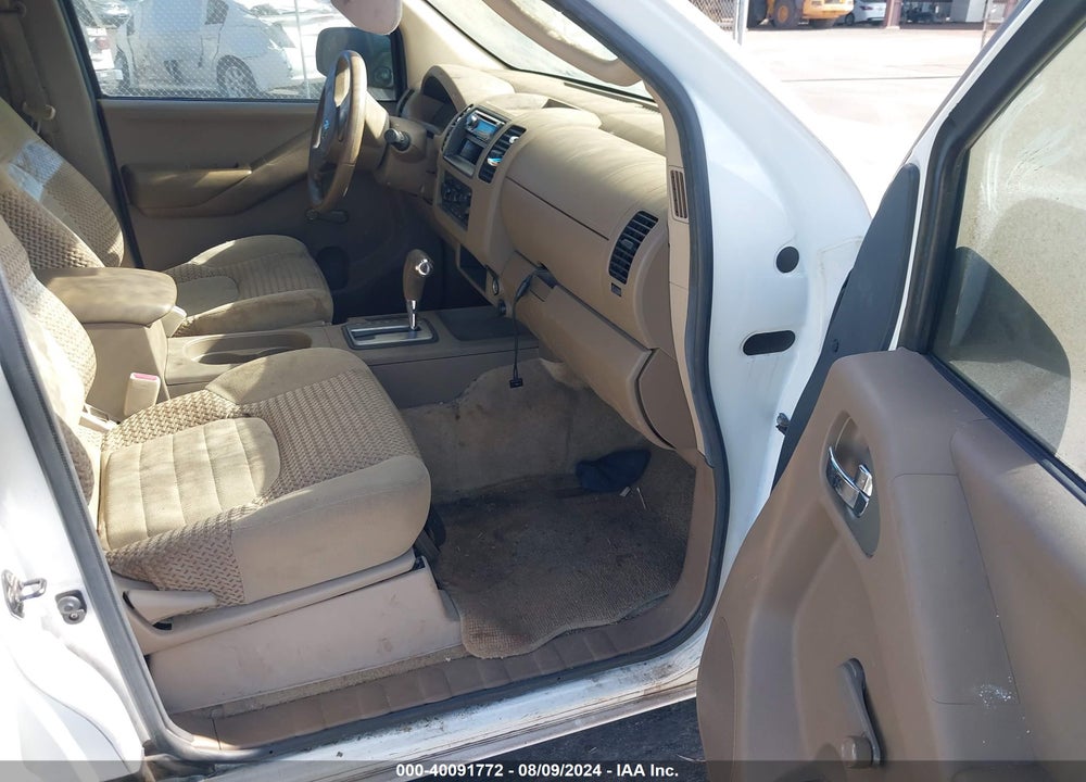 2005 NISSAN FRONTIER SE VIN: 1N6AD06U55C425655
