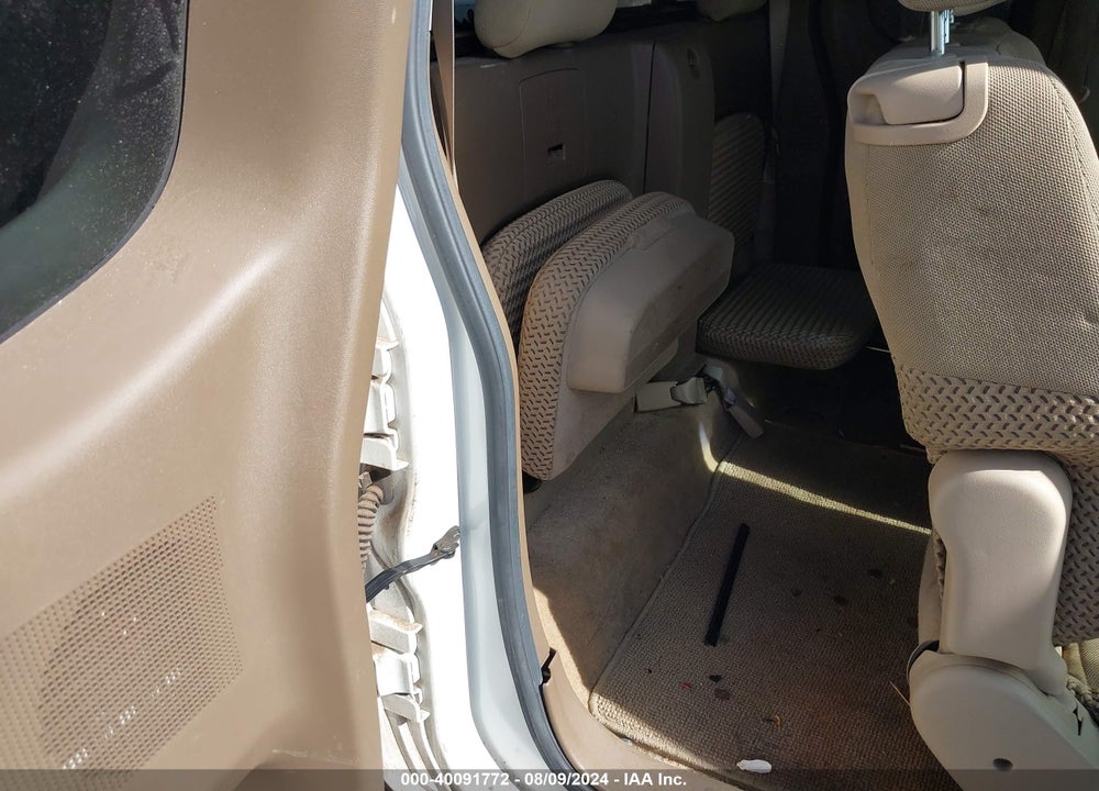 2005 NISSAN FRONTIER SE VIN: 1N6AD06U55C425655