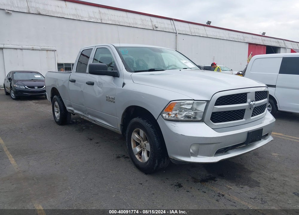 2018 RAM 1500 EXPRESS QUAD CAB 4X4 6'4 BOX VIN: 1C6RR7FG0JS270594