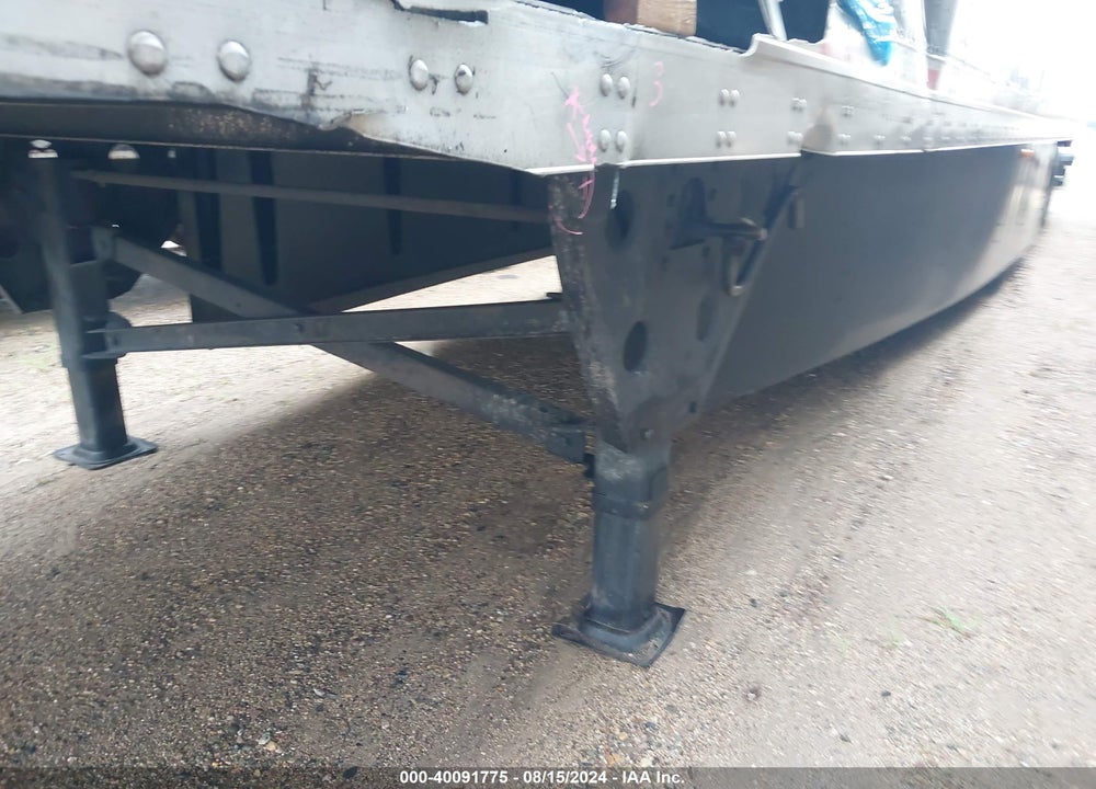 2015 UTILITY TRAILER MFG --- VIN: 1UYVS2533FG088171