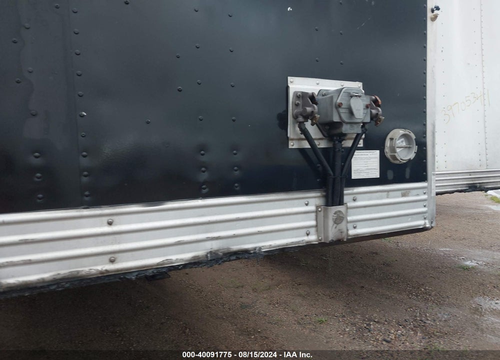 2015 UTILITY TRAILER MFG --- VIN: 1UYVS2533FG088171