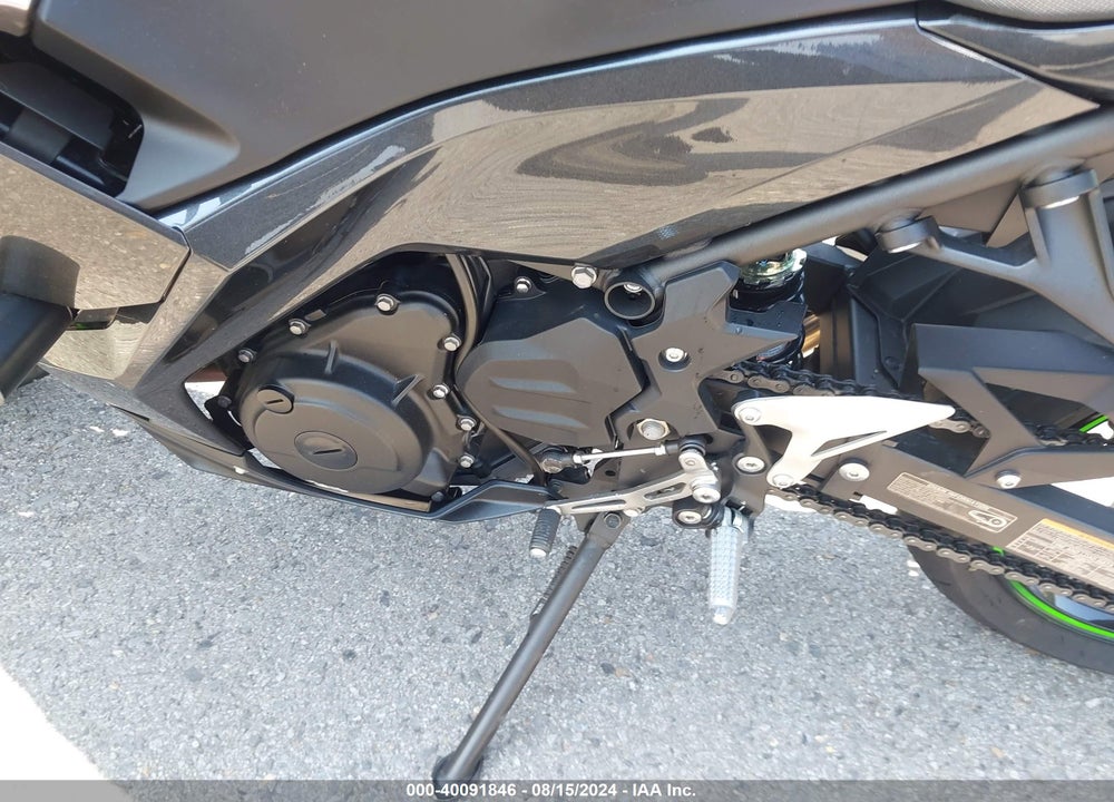 2022 KAWASAKI EX400 VIN: JKAEXKH10NDAH5137