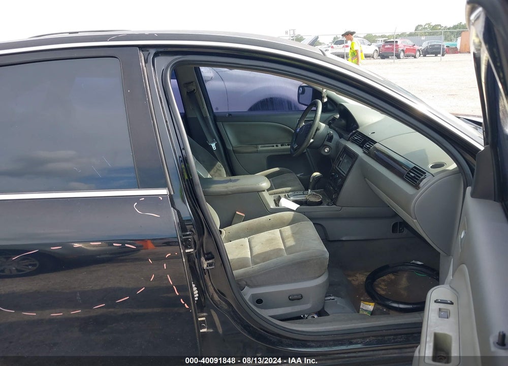 2007 MERCURY MONTEGO LUXURY VIN: 1MEHM40137G615617