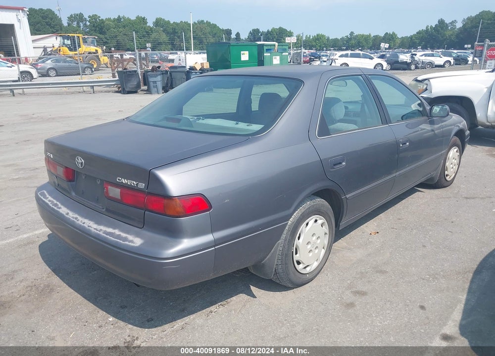 1997 TOYOTA CAMRY LE VIN: 4T1BG22KXVU070843