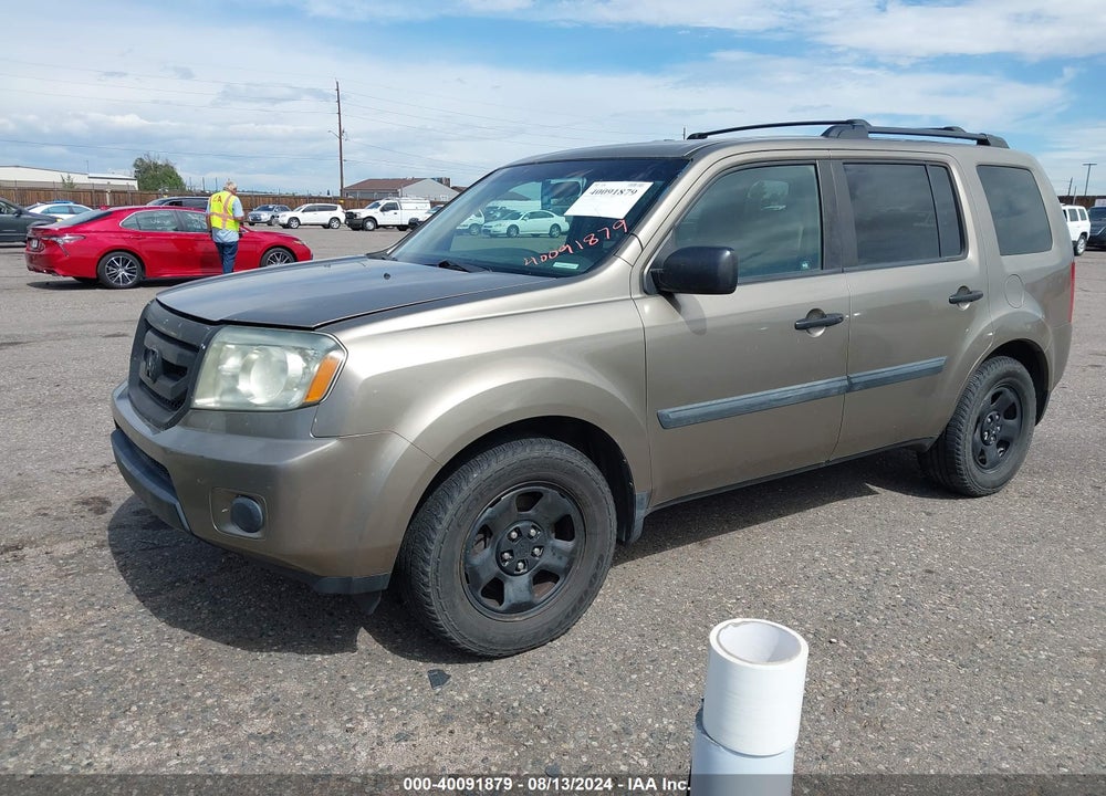 2011 HONDA PILOT LX VIN: 5FNYF4H24BB019234