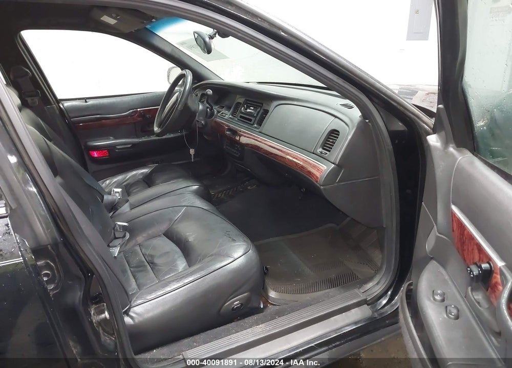 2000 MERCURY GRAND MARQUIS LS VIN: 2MEFM75W8YX683212
