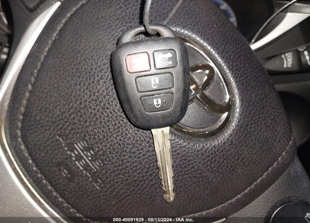 2014 TOYOTA COROLLA S PLUS VIN: 2T1BURHE5EC215677