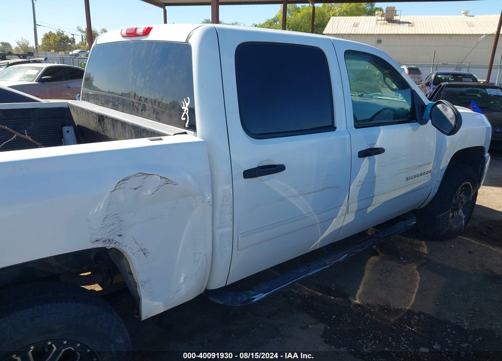 2011 CHEVROLET SILVERADO 1500 LT VIN: 3GCPCSEA1BG153133