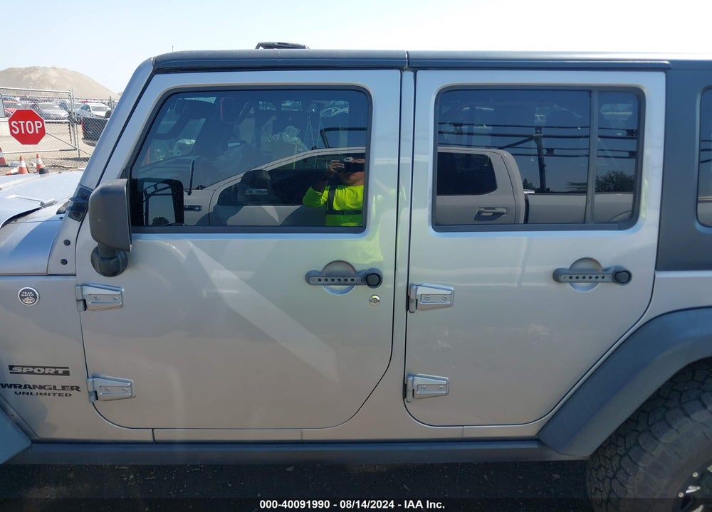 2013 JEEP WRANGLER UNLIMITED SPORT VIN: 1C4BJWDG7DL702403