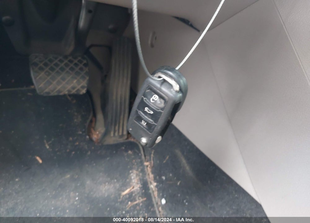 2011 VOLKSWAGEN TIGUAN S VIN: WVGBV7AX6BW501131