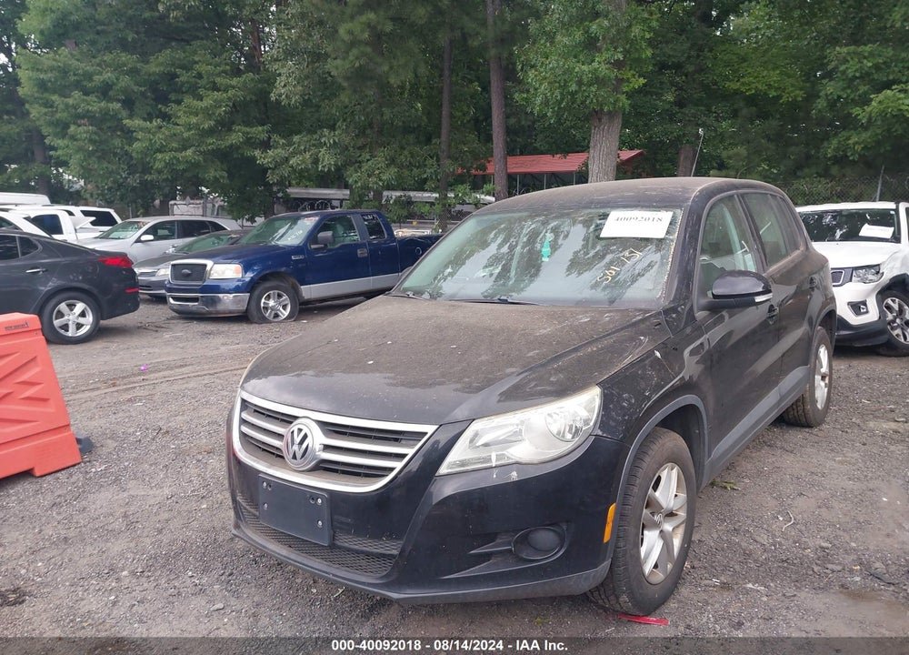 2011 VOLKSWAGEN TIGUAN S VIN: WVGBV7AX6BW501131