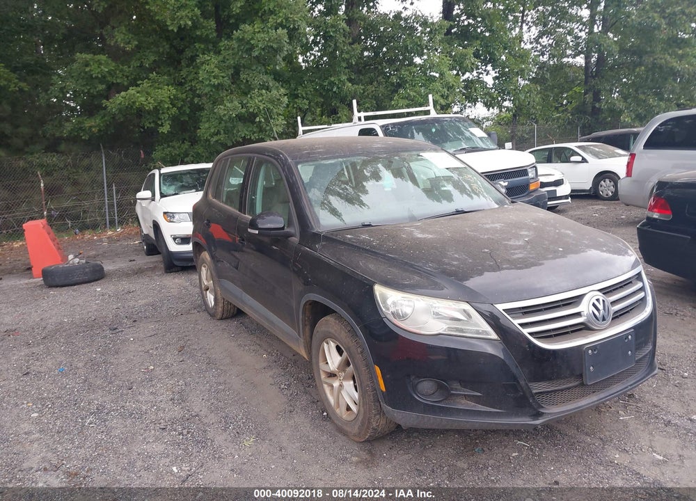 2011 VOLKSWAGEN TIGUAN S VIN: WVGBV7AX6BW501131