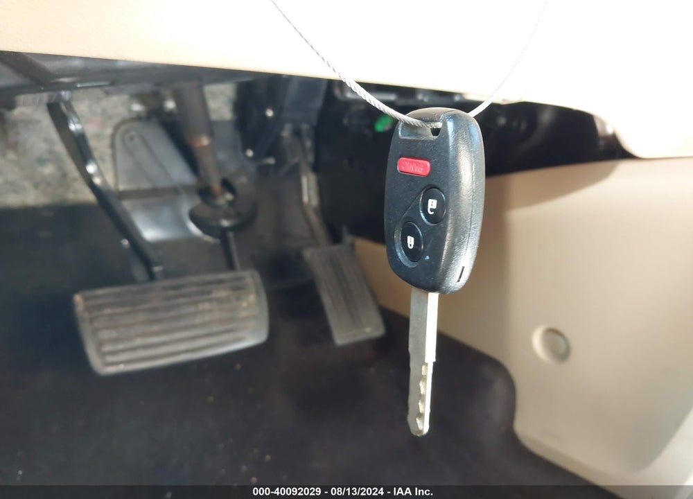 2011 HONDA CR-V LX VIN: 5J6RE4H39BL008088