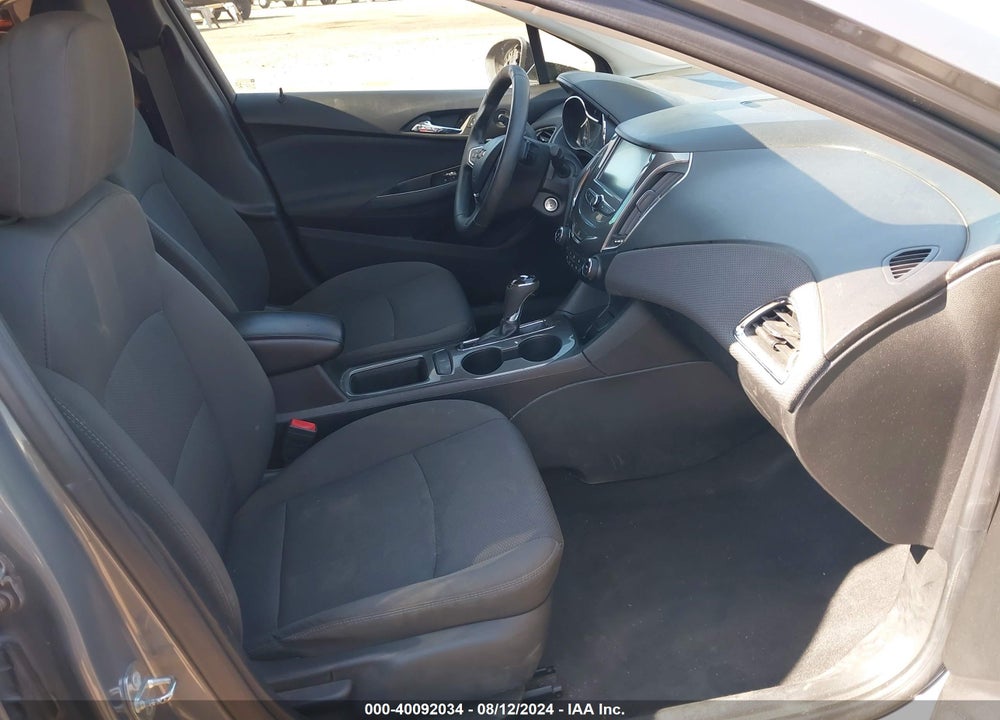2018 CHEVROLET CRUZE LT AUTO VIN: 1G1BE5SM7J7247136