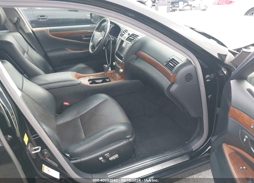 2011 LEXUS LS 460 VIN: JTHBL5EFXB5103649