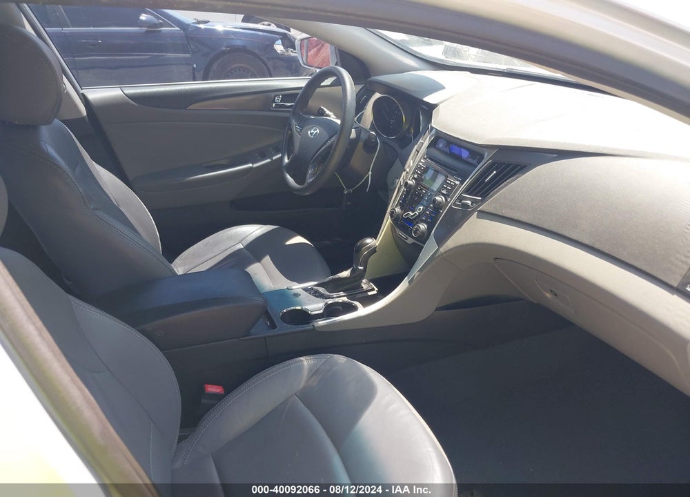 2011 HYUNDAI SONATA HYBRID VIN: KMHEC4A40BA005780