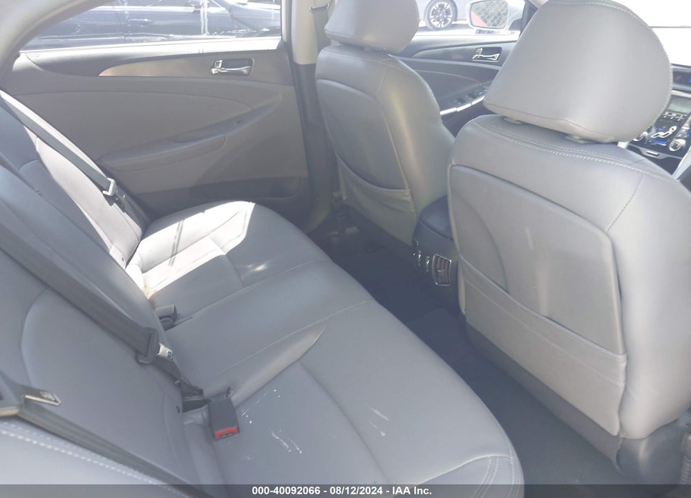2011 HYUNDAI SONATA HYBRID VIN: KMHEC4A40BA005780