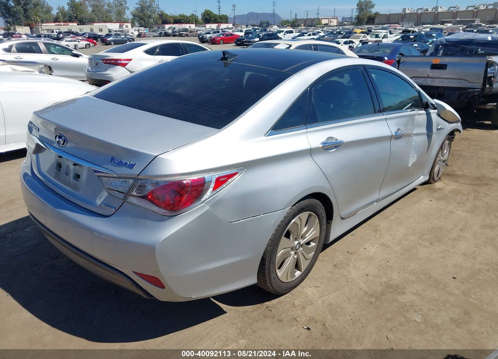 2015 HYUNDAI SONATA HYBRID VIN: KMHEC4A40FA130008
