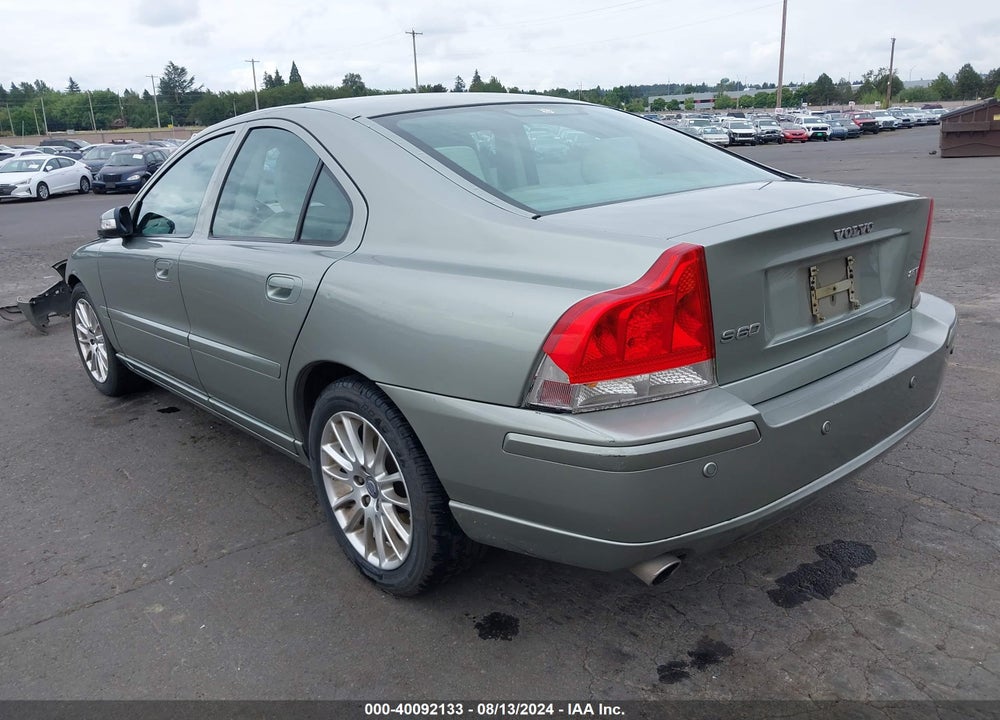 2007 VOLVO S60 2.5T VIN: YV1RS592X72613240