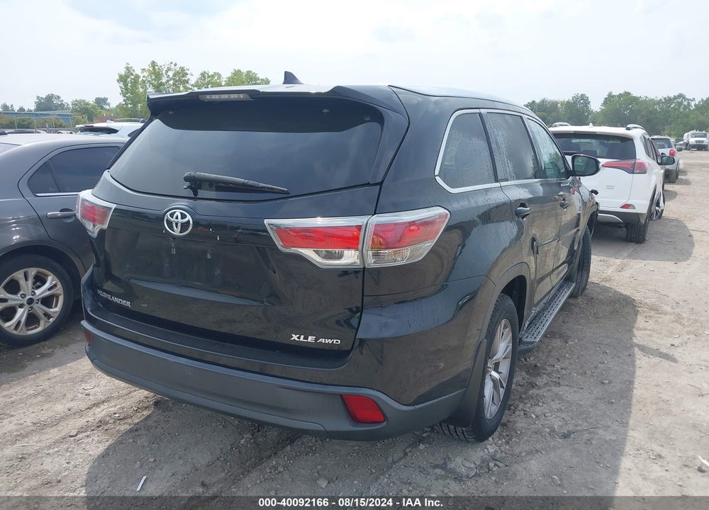 2015 TOYOTA HIGHLANDER XLE V6 VIN: 5TDJKRFH5FS183241