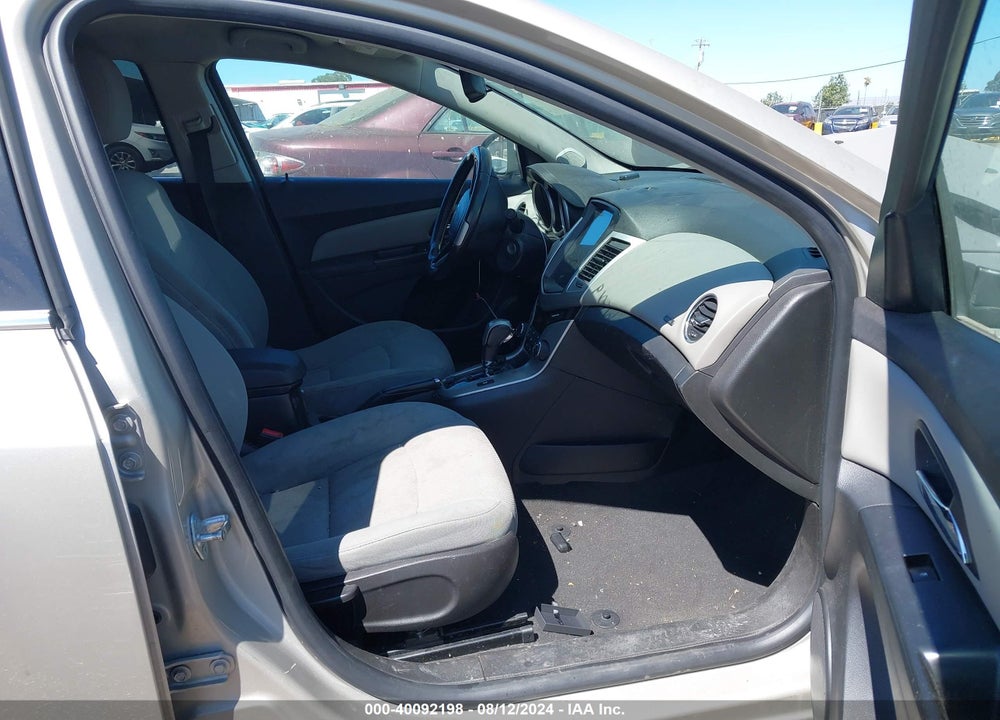 2014 CHEVROLET CRUZE 1LT AUTO VIN: 1G1PC5SB9E7111669