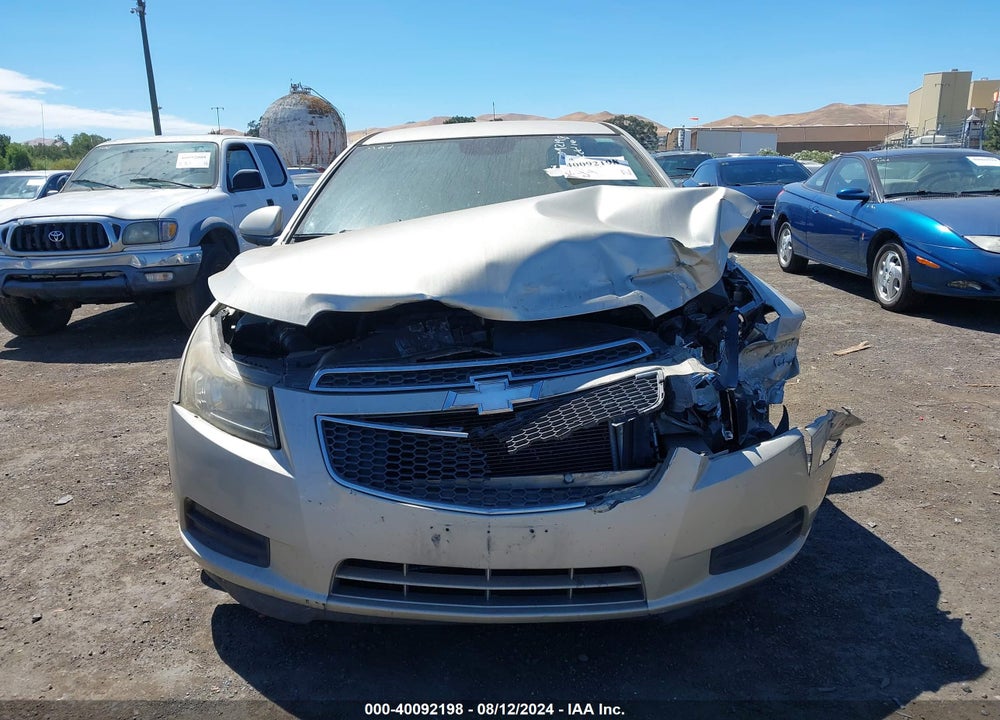 2014 CHEVROLET CRUZE 1LT AUTO VIN: 1G1PC5SB9E7111669
