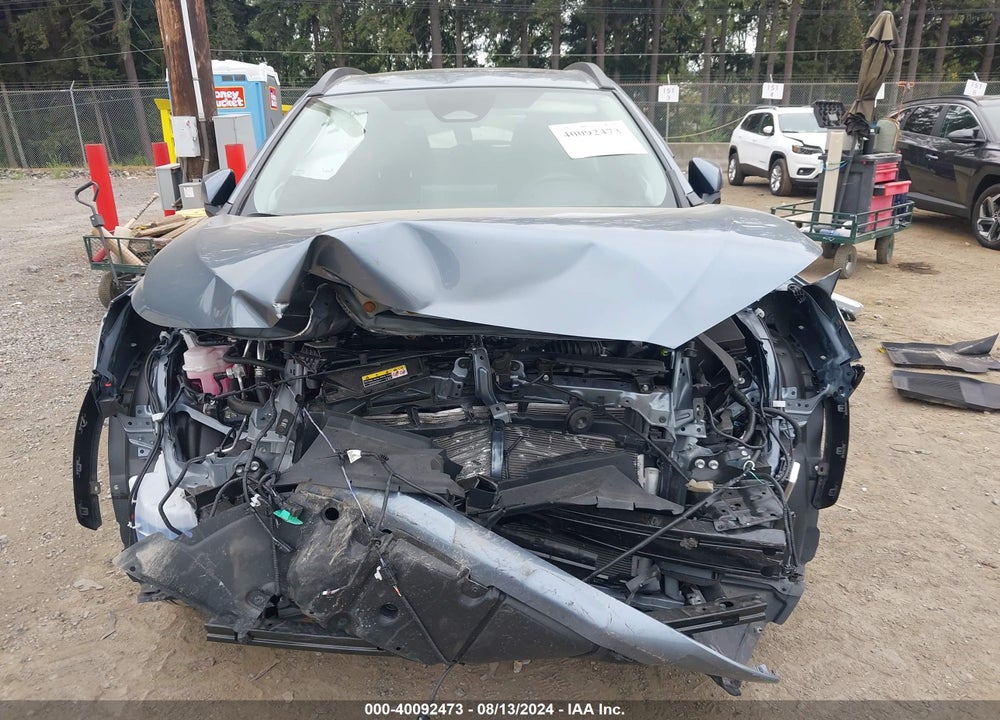 2023 TOYOTA COROLLA CROSS XLE VIN: 7MUDAABG0PV068701