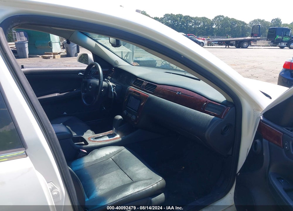 2008 CHEVROLET IMPALA LTZ VIN: 2G1WU583589179365