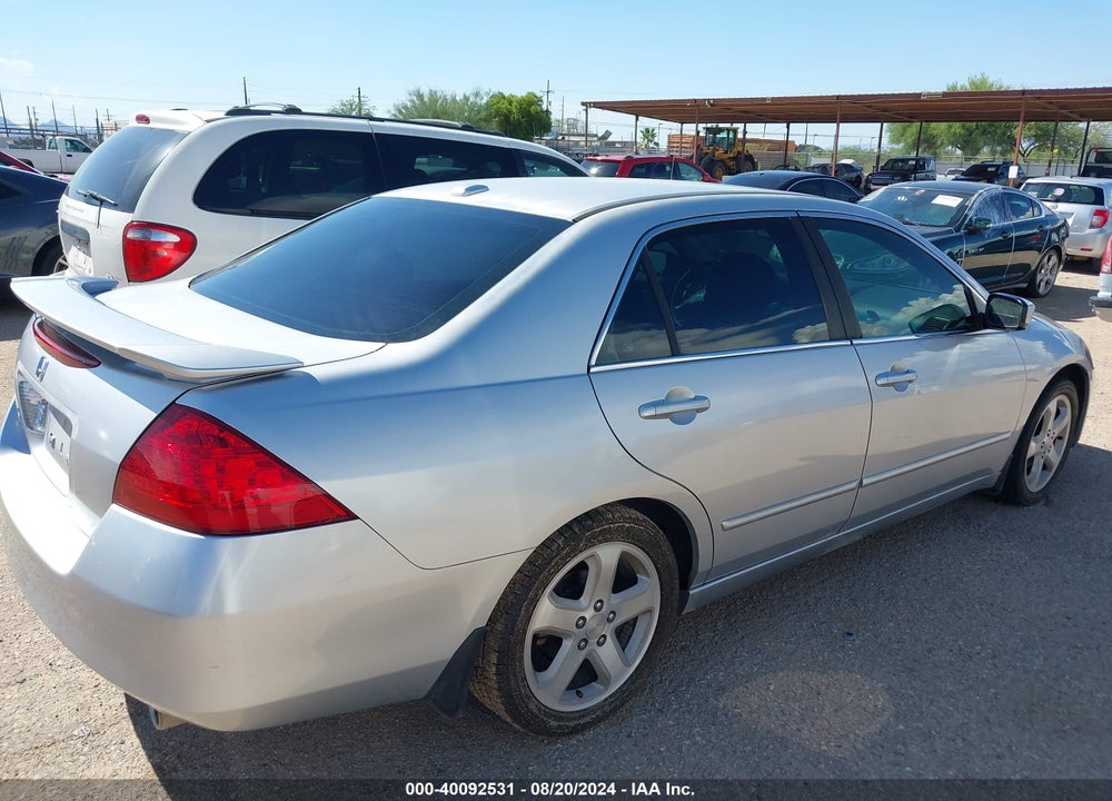 2007 HONDA ACCORD 3.0 EX VIN: 1HGCM658X7A050560