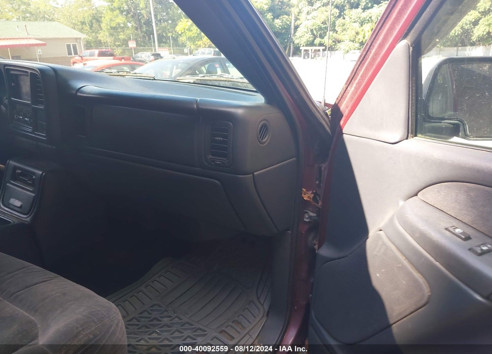 2002 CHEVROLET SILVERADO 1500 LS VIN: 2GCEK19TX21238240