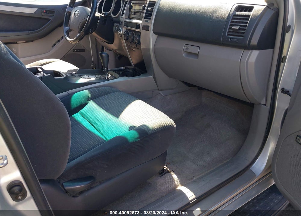 2005 TOYOTA 4RUNNER SR5 SPORT V6 VIN: JTEBU14R858040584