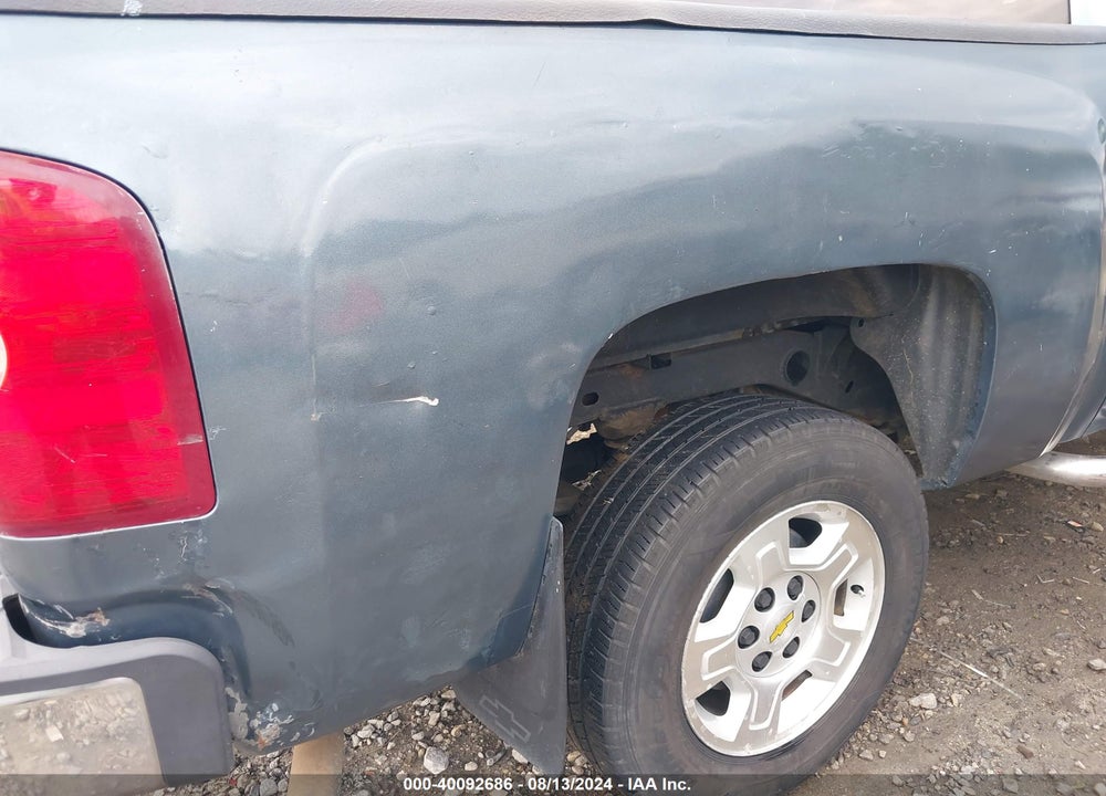 2009 CHEVROLET SILVERADO 1500 LT VIN: 3GCEK23399G252176