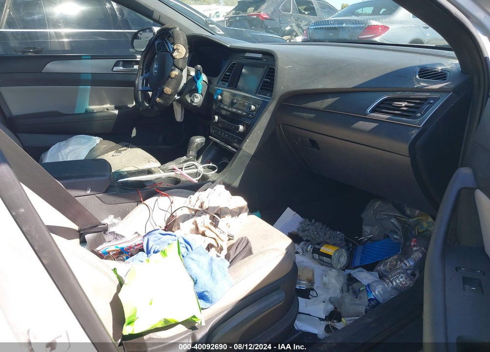 2017 HYUNDAI SONATA SPORT 2.0T VIN: 5NPE34AB4HH480529
